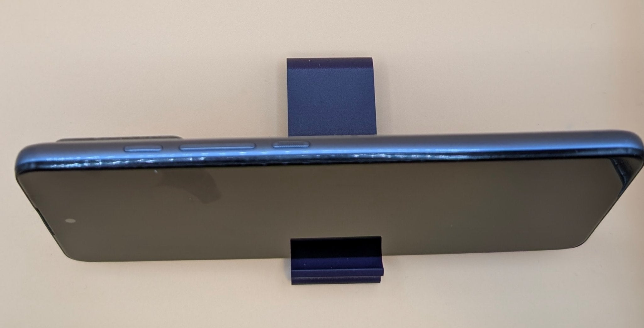 Telefono laikiklis – laisvos rankos, bet kur.