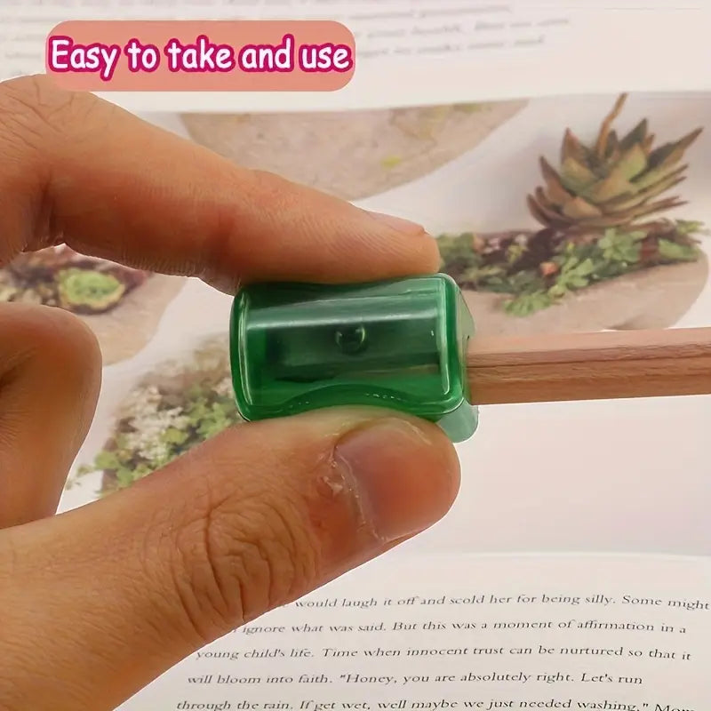 Spalvingi pieštukų drožtukai