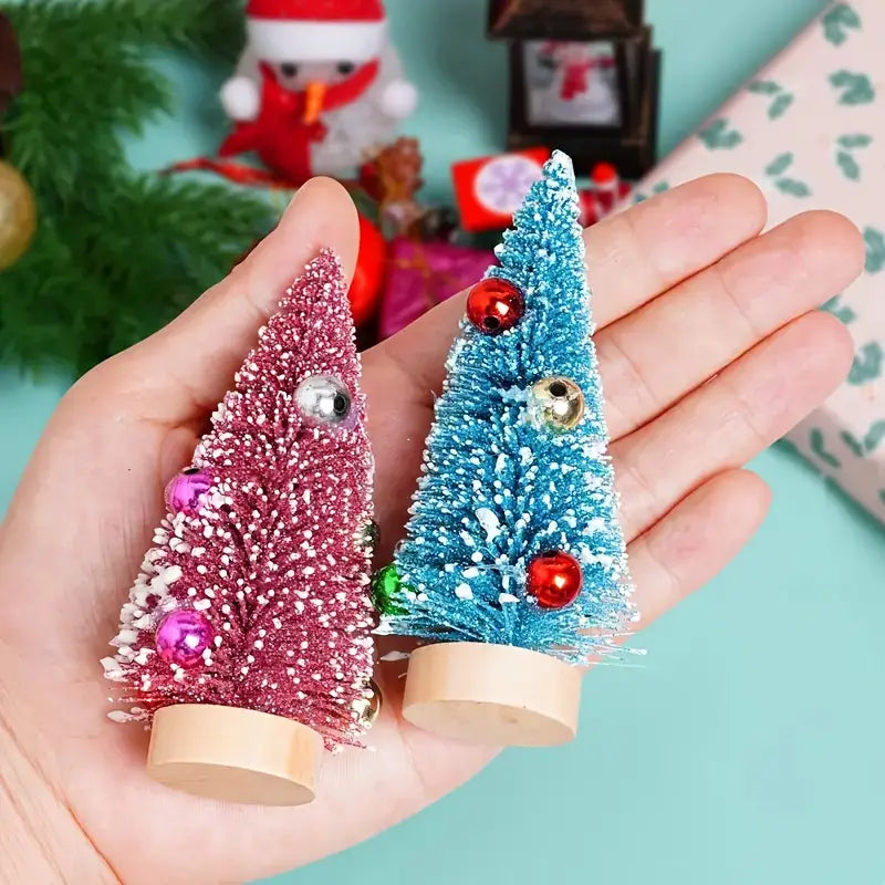 Miniatiūrinės Kalėdų eglutės - atsitiktinė 1 vnt.