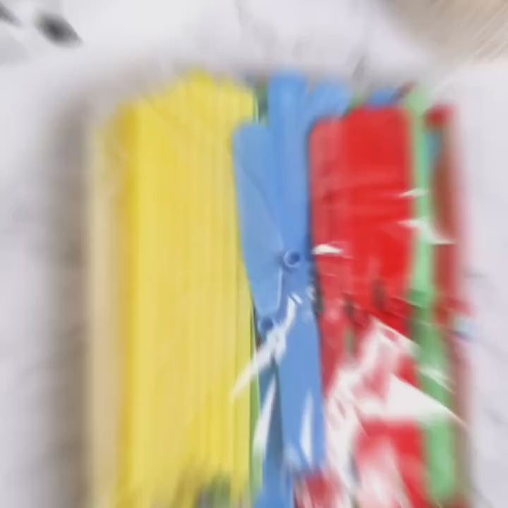 Klasikiniai rankiniai suktukai-žaislai - 1 vnt.